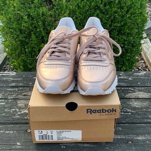 Classic Melted Metal Reebok RARE
